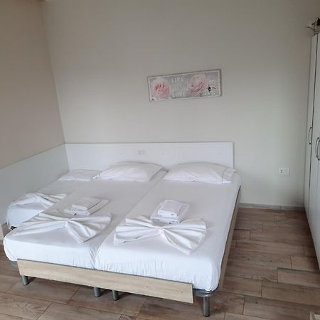 Mani Apartaments Vlore Bagian luar foto