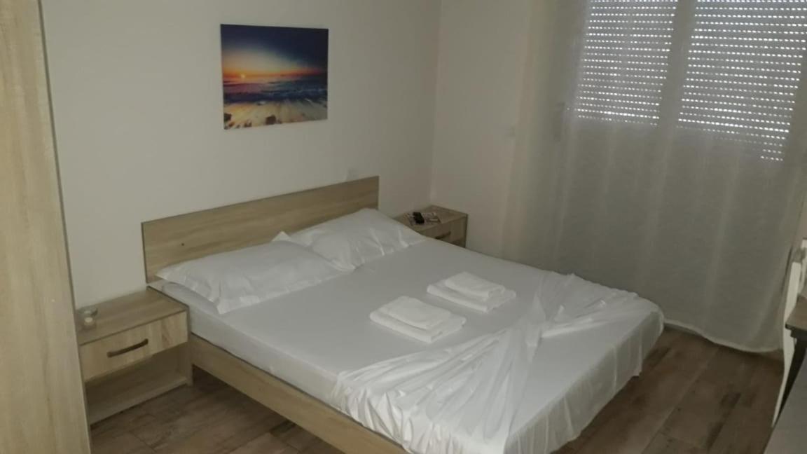 Mani Apartaments Vlore Ruang foto