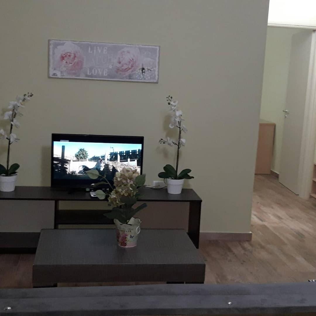 Mani Apartaments Vlore Ruang foto