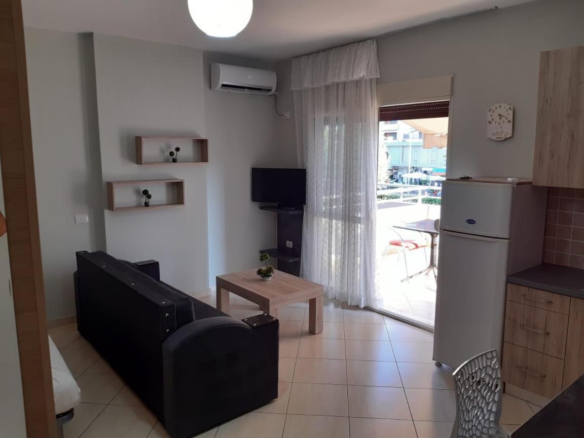Mani Apartaments Vlore Ruang foto
