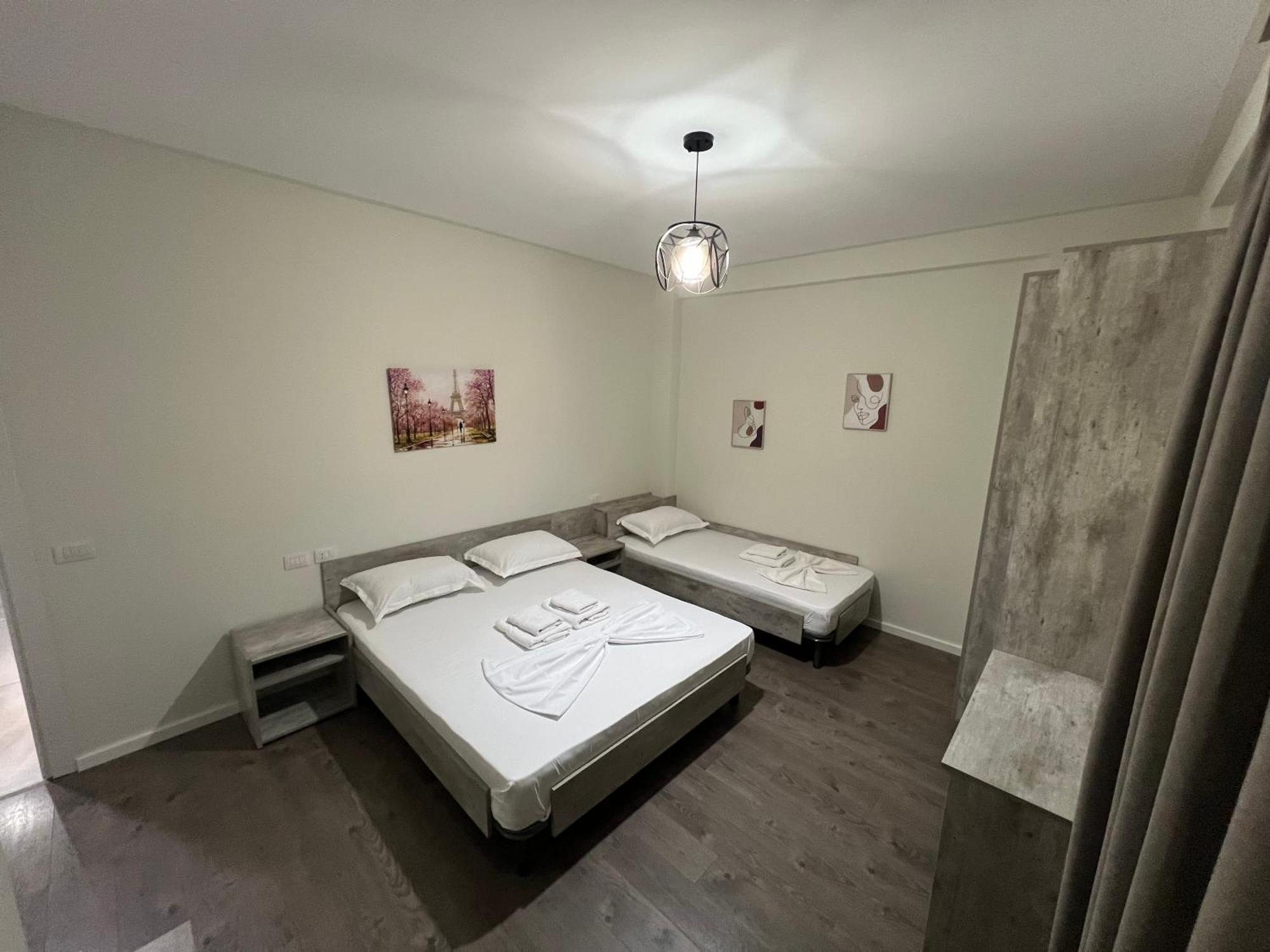 Mani Apartaments Vlore Bagian luar foto
